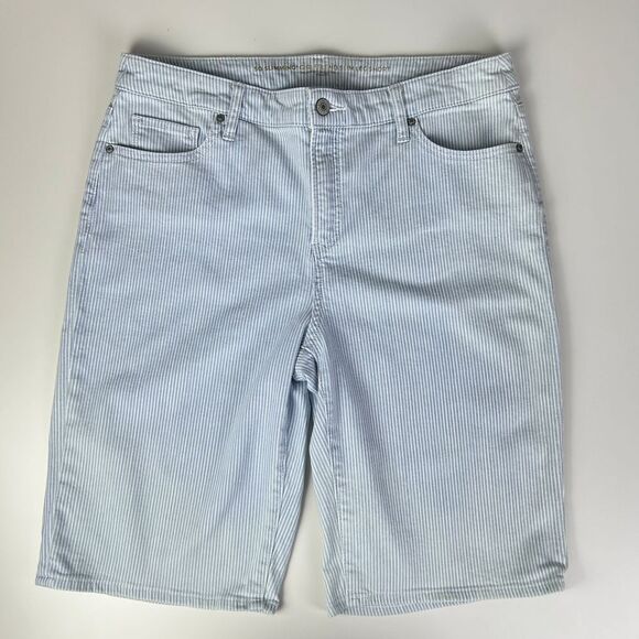 Chico's Blue & White Striped So Slimming‎ Girlfriend Slim Leg Shorts Size 10 - Picture 4 of 12